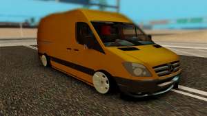 Mercedes Sprinter for GTA San Andreas - front view